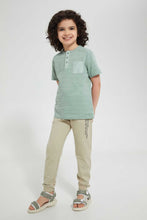 تنزيل الصورة على معرض الصور، Redtag-Mint-Pkt-Henley-Henley-T-Shirts-Boys-2 to 8 Years
