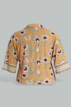 تنزيل الصورة على معرض الصور، Redtag-Yellow-Floral-Print-Shirt-Category:Tops,-Colour:Yellow,-Filter:Plus-Size,-LDP-Tops,-New-In,-New-In-LDP,-Non-Sale,-S22D,-Section:Women-Women&#39;s-
