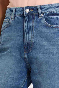Redtag-Lt-Wash-Mom-Fit-Jeans-Jeans-Skinny-Fit-Women's-