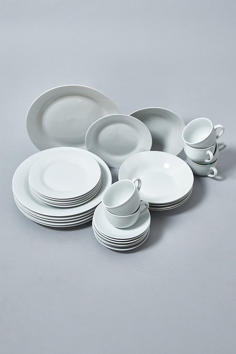 White Plain Porcelain Dinner Set (30-Piece) - REDTAG